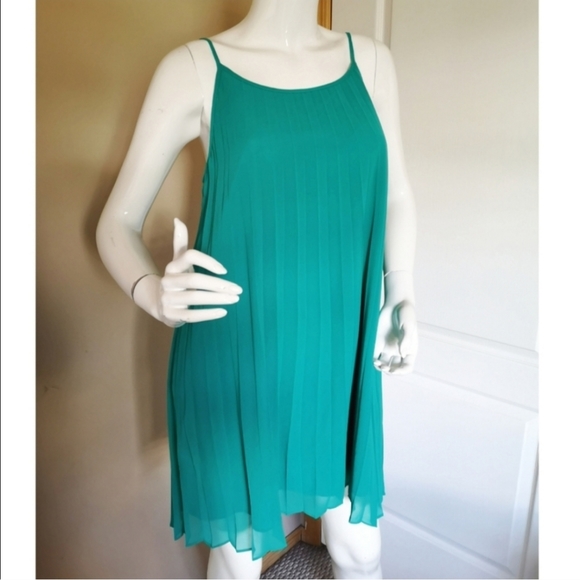 BCBGeneration Green dress size XS - Picture 1 of 4